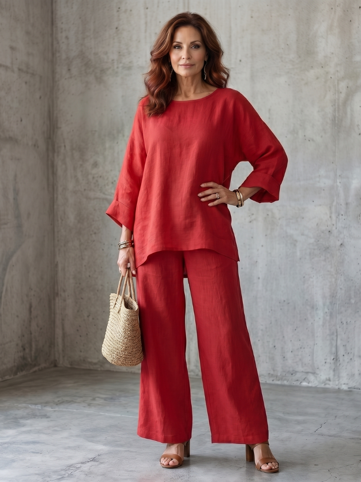 Two-piece wide-leg pants set in red: loose blouse and wide-leg trousers