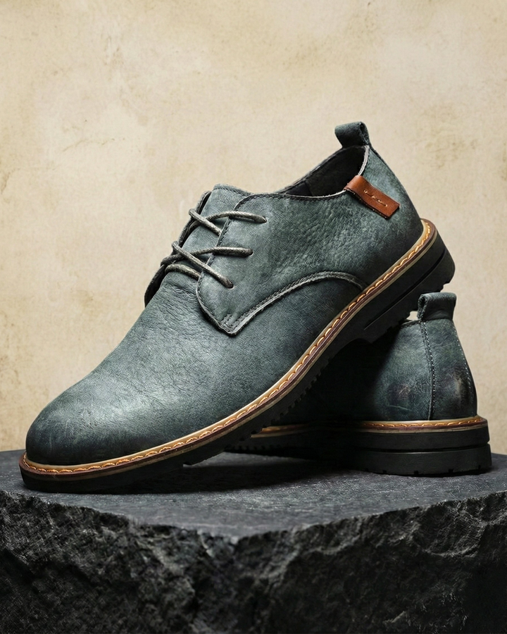Slate leather Oxford shoes, lace-up with saddle detail and cushioned rubber sole