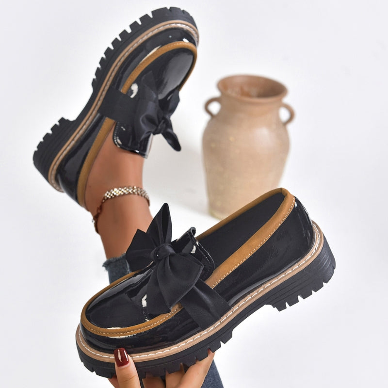 Black / 12