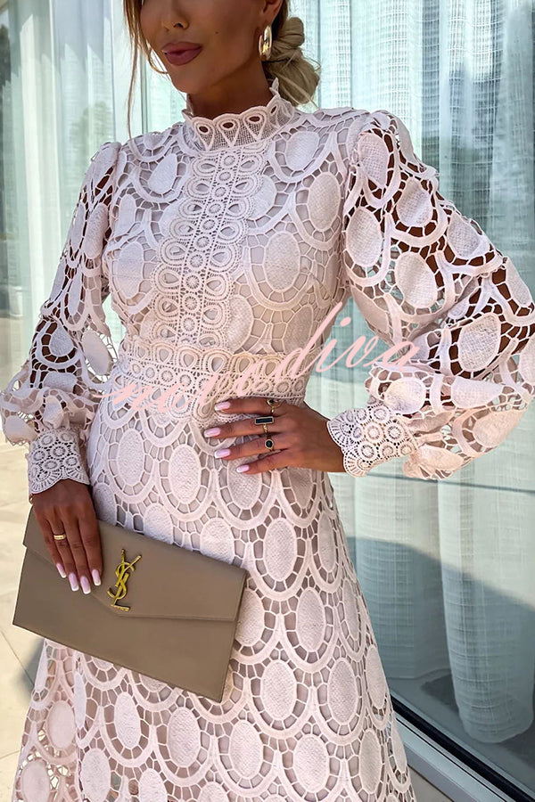 Joanne™ | Elegant Lace Midi Dress