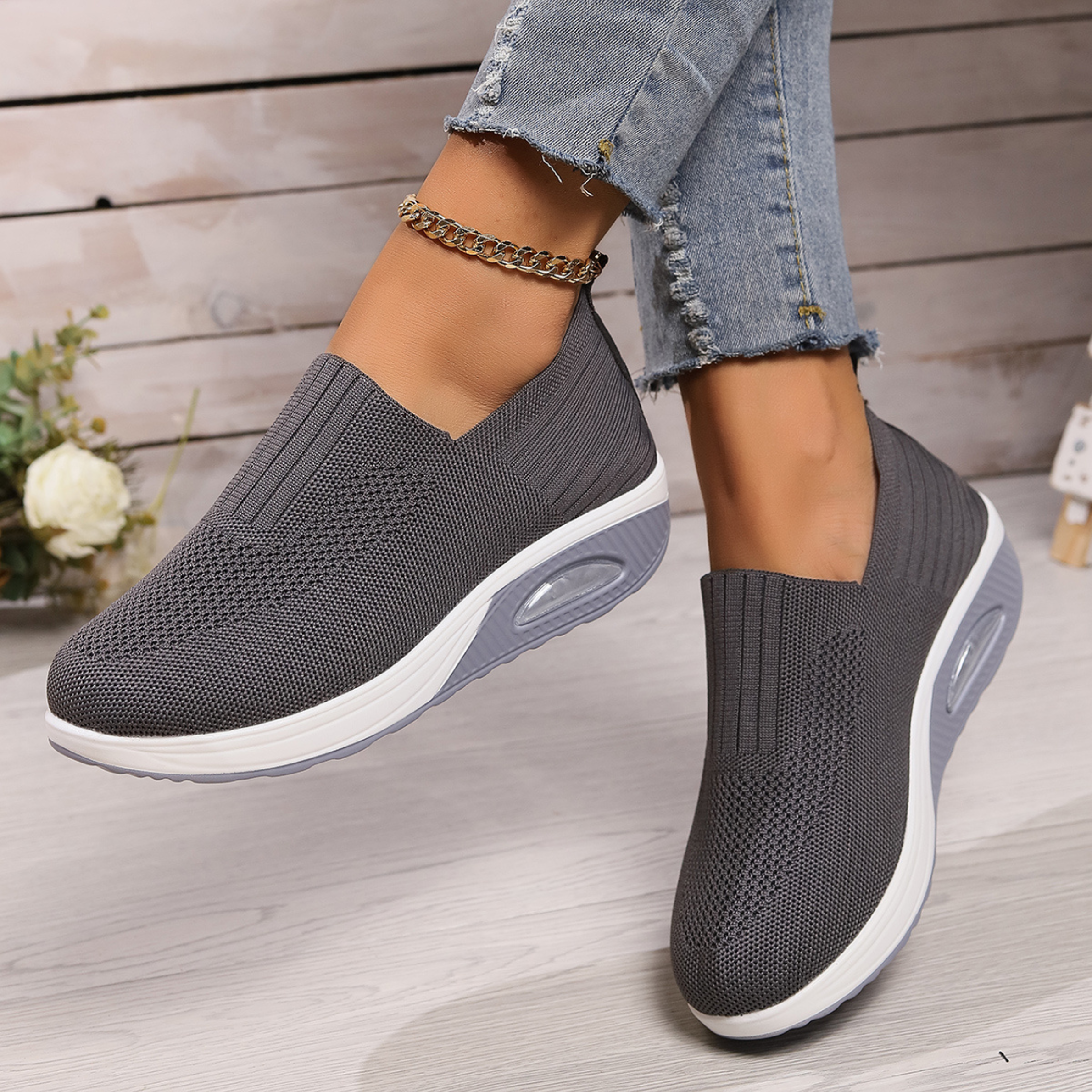 Grey / 12