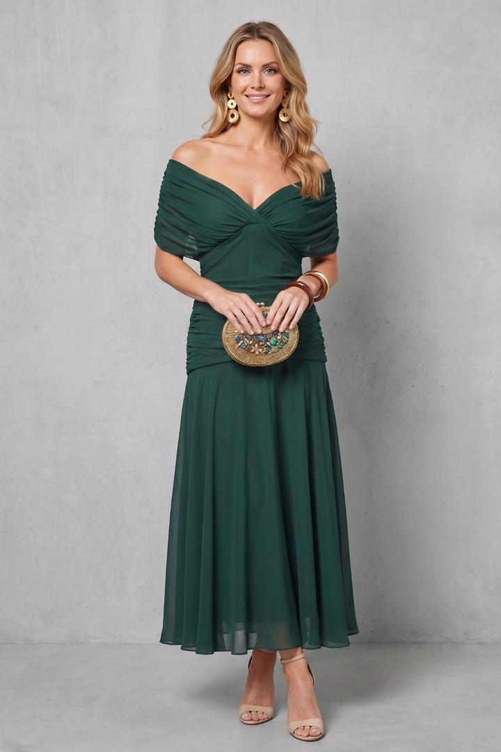 Off-shoulder maxi dress in dark green with off-shoulder neckline and flowing pleated skirt