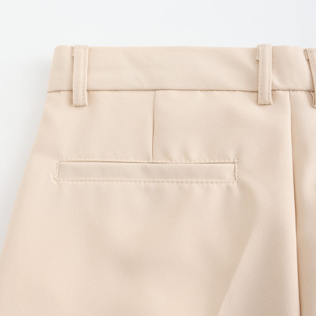 Nude stretch pants back waistband with belt loops and patch pocket